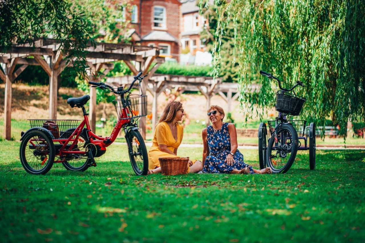 Discover Summer Picnic Spots Accessible by Electric Tricycle